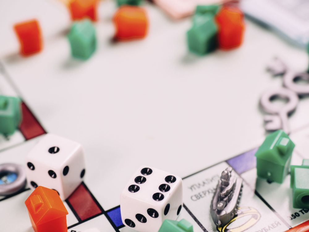 Monopoly Spielfeld und Figuren